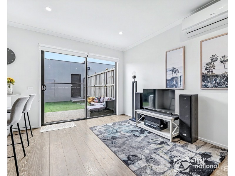 91 Ramlegh Boulevard, Clyde North VIC 3978