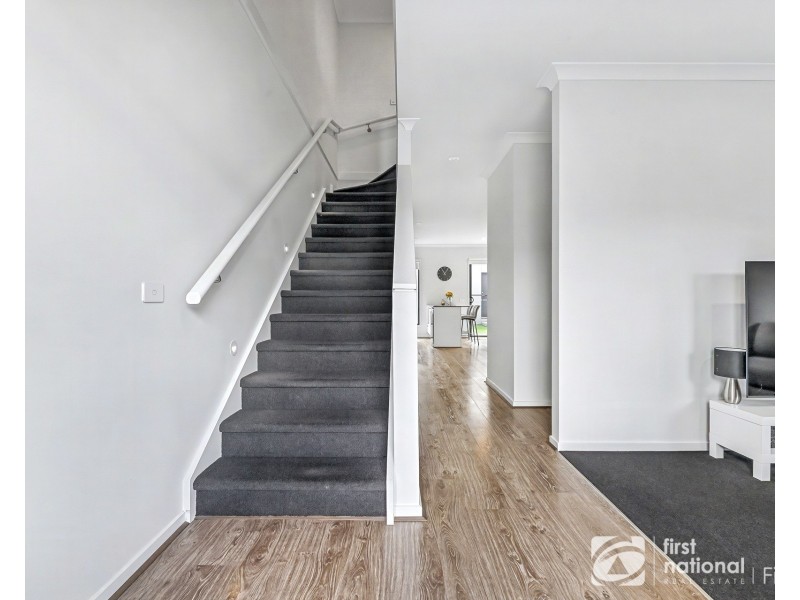 91 Ramlegh Boulevard, Clyde North VIC 3978