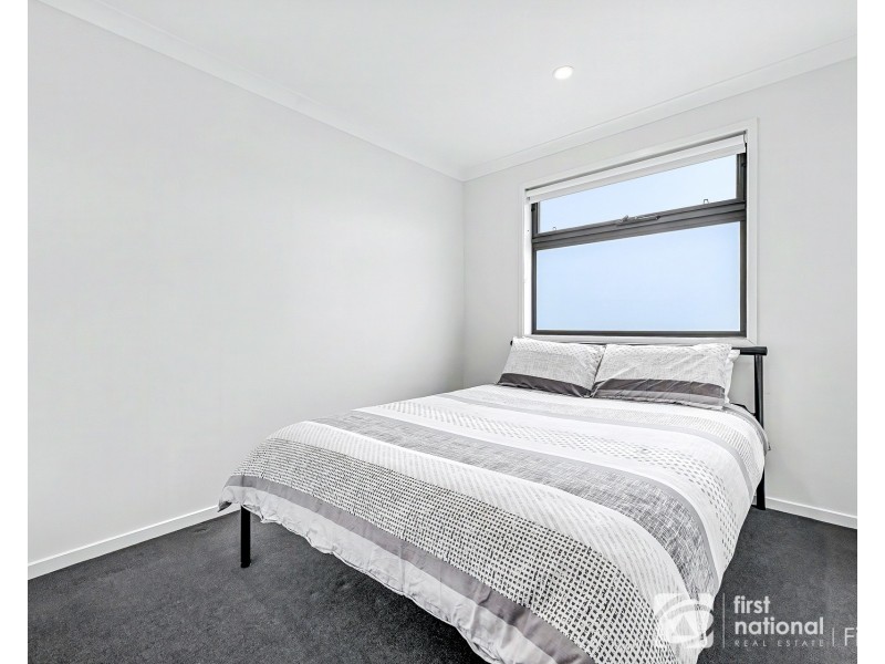 91 Ramlegh Boulevard, Clyde North VIC 3978