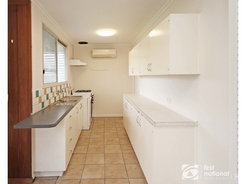 5 Fairbairn Road, Cranbourne VIC 3977