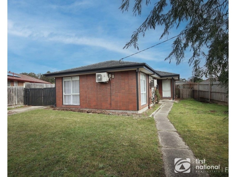 5 Fairbairn Road, Cranbourne VIC 3977