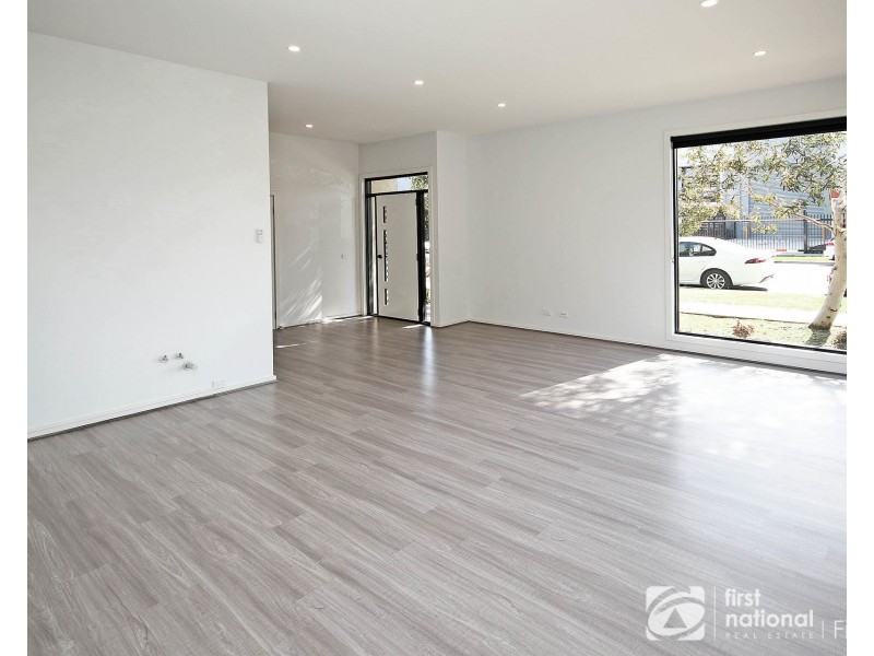 24 Push-Pea Way, Cranbourne West VIC 3977