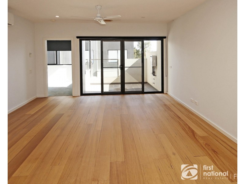 24 Push-Pea Way, Cranbourne West VIC 3977