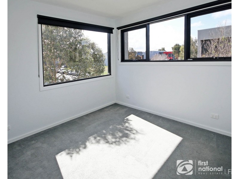 24 Push-Pea Way, Cranbourne West VIC 3977