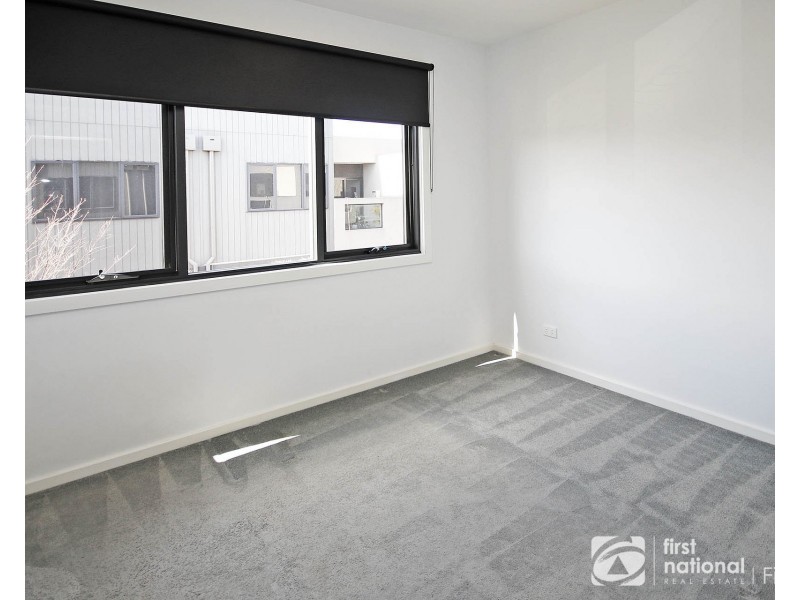 24 Push-Pea Way, Cranbourne West VIC 3977