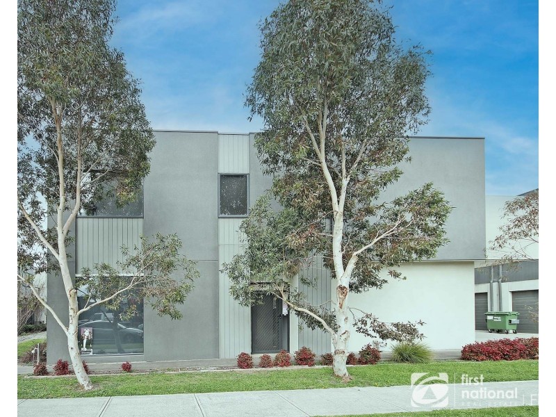 24 Push-Pea Way, Cranbourne West VIC 3977