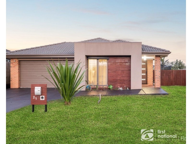 21 Eden Avenue, Skye VIC 3977