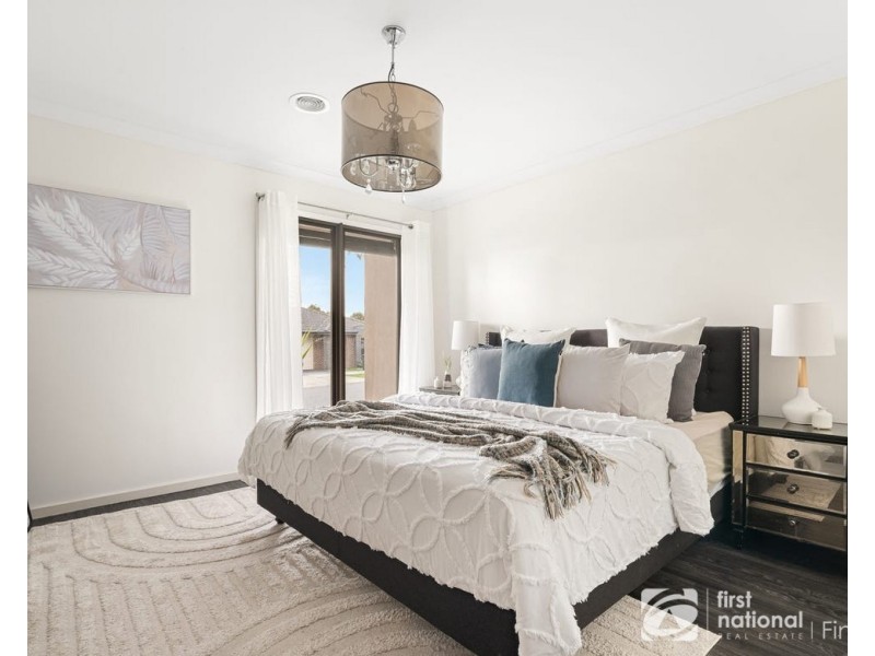 21 Eden Avenue, Skye VIC 3977