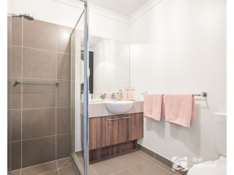 21 Eden Avenue, Skye VIC 3977