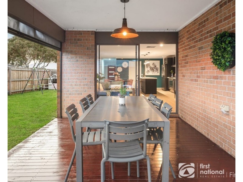 21 Eden Avenue, Skye VIC 3977