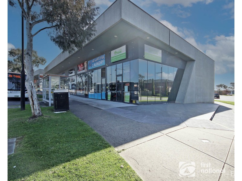 27 Linden Tree, Cranbourne North VIC 3977