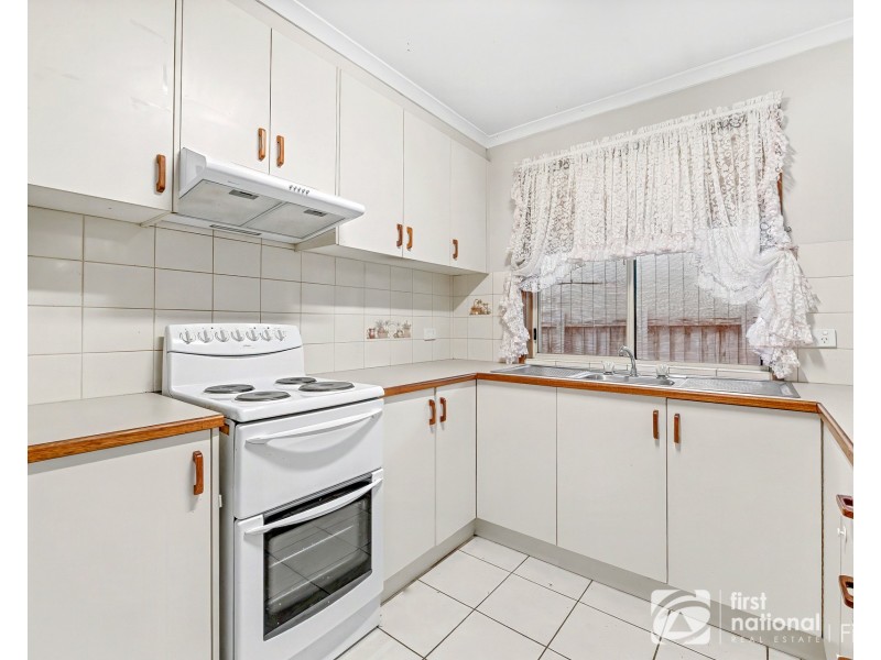 2/38 Cranbourne Drive, Cranbourne VIC 3977