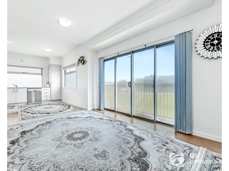 13 Rocket Lane, Cranbourne North VIC 3977