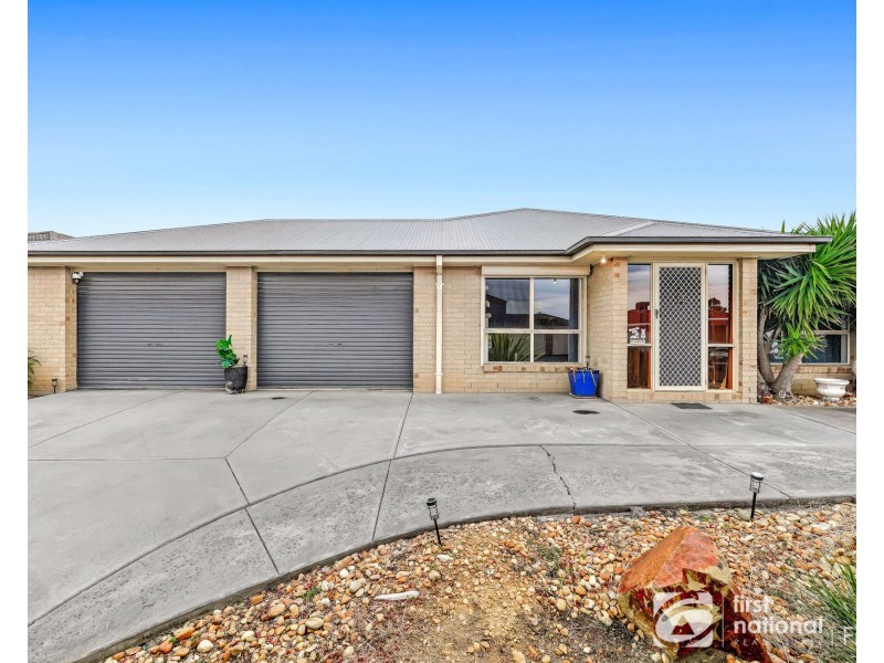 14 Stone Hill Circuit, Cranbourne East VIC 3977