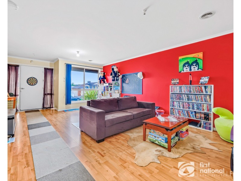 14 Stone Hill Circuit, Cranbourne East VIC 3977