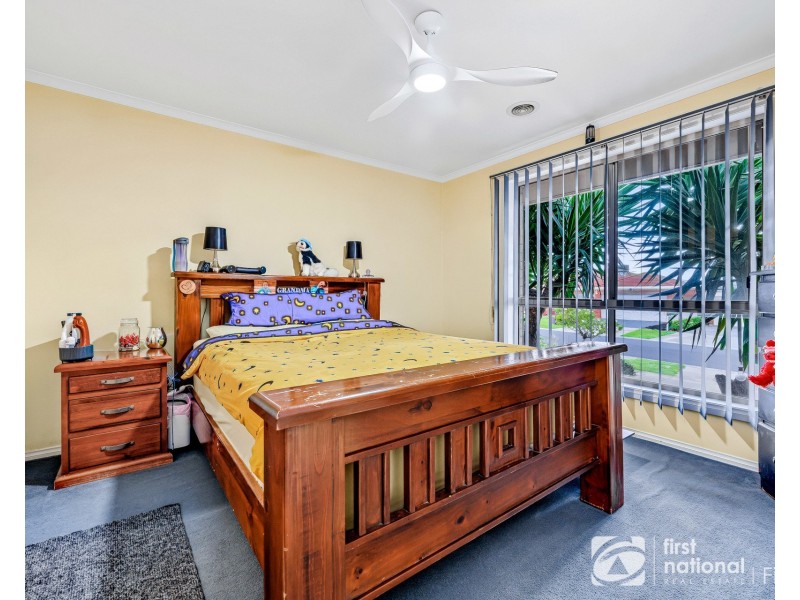14 Stone Hill Circuit, Cranbourne East VIC 3977