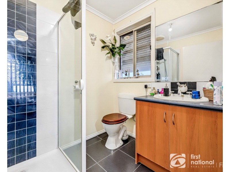 14 Stone Hill Circuit, Cranbourne East VIC 3977
