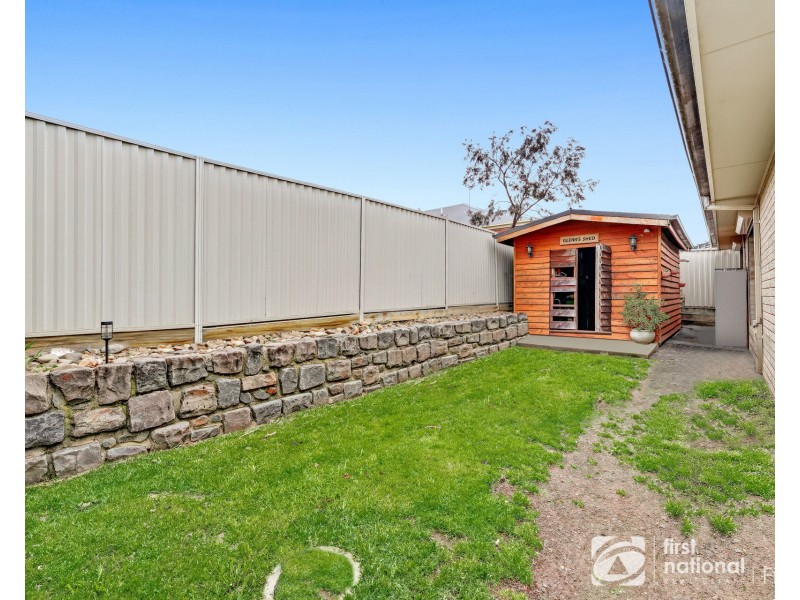 14 Stone Hill Circuit, Cranbourne East VIC 3977
