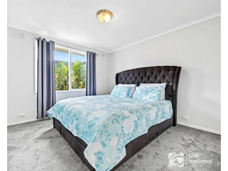 30 Benelong Crescent, Seaford VIC 3198