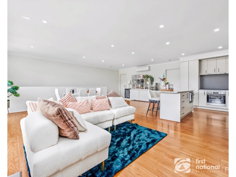 10 Ezra Crescent, Officer VIC 3809