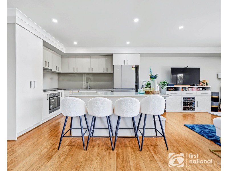 10 Ezra Crescent, Officer VIC 3809