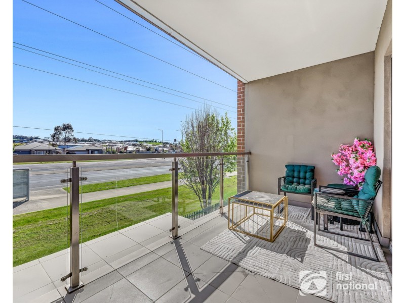10 Ezra Crescent, Officer VIC 3809