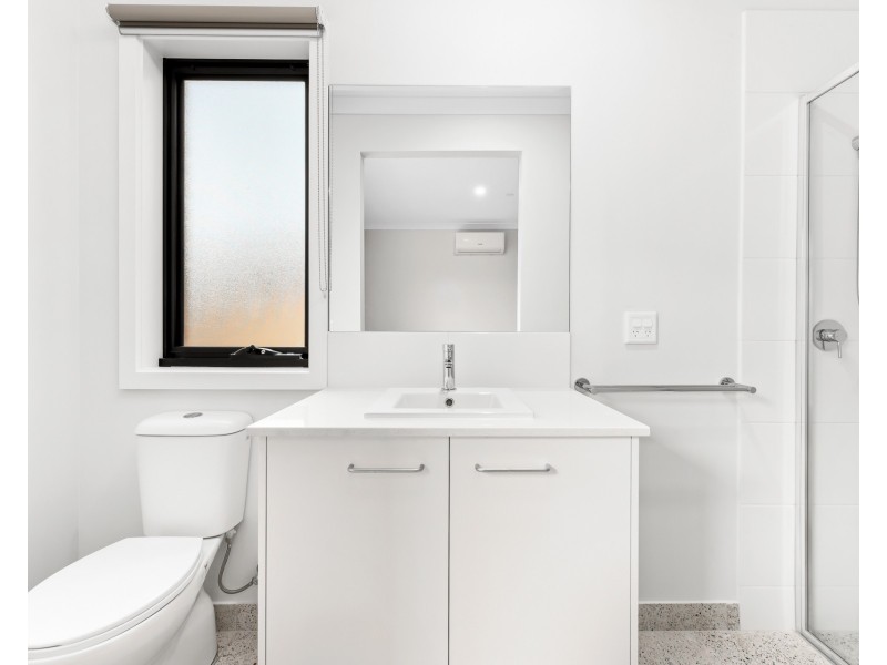 10 Wheatsheaf Road, Wyndham Vale VIC 3024