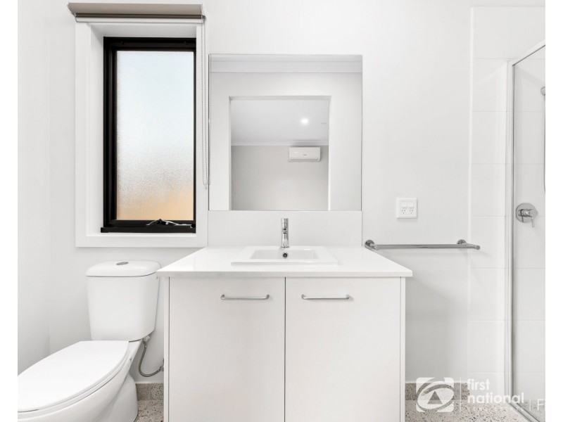 10 Wheatsheaf Road, Wyndham Vale VIC 3024