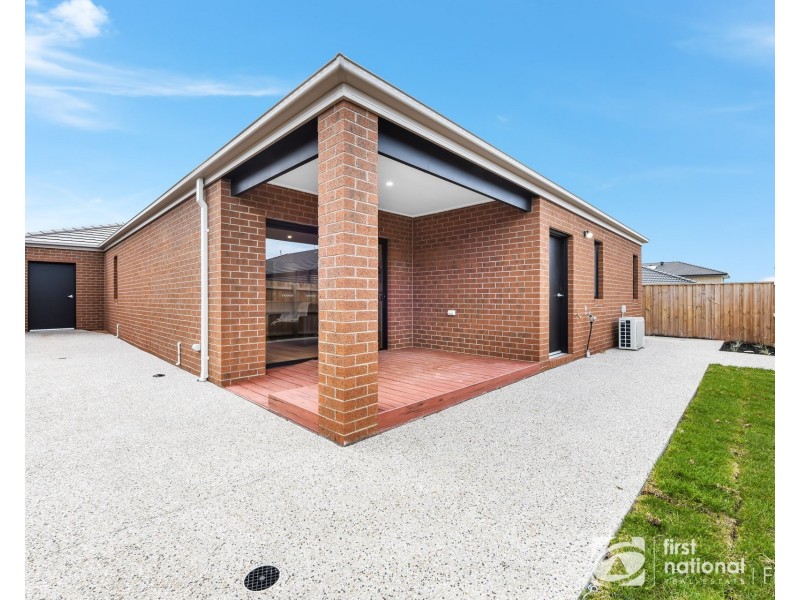 10 Wheatsheaf Road, Wyndham Vale VIC 3024