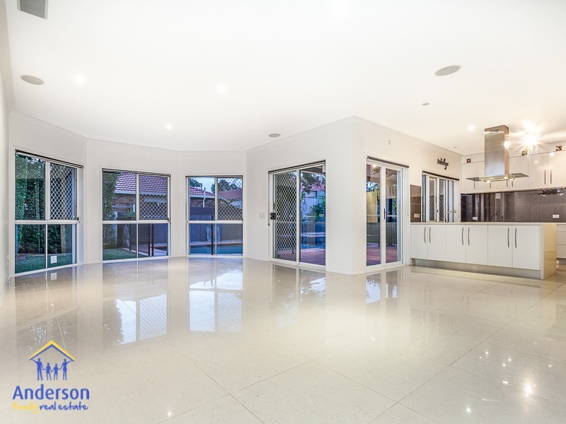 16 Hoop Pine Place, Bridgeman Downs QLD 4035