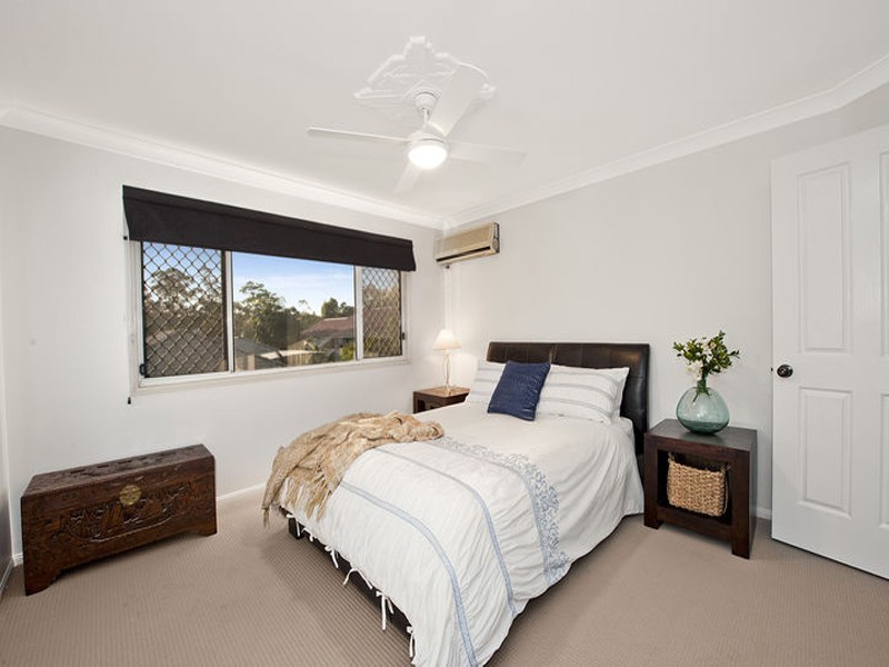 16 Hoop Pine Place, Bridgeman Downs QLD 4035