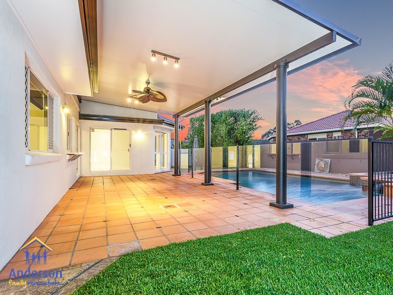 16 Hoop Pine Place, Bridgeman Downs QLD 4035