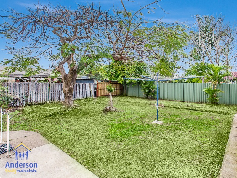 12 Porter Street, Redcliffe QLD 4020