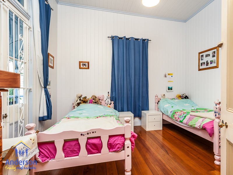 46 Towner Street, Sandgate QLD 4017