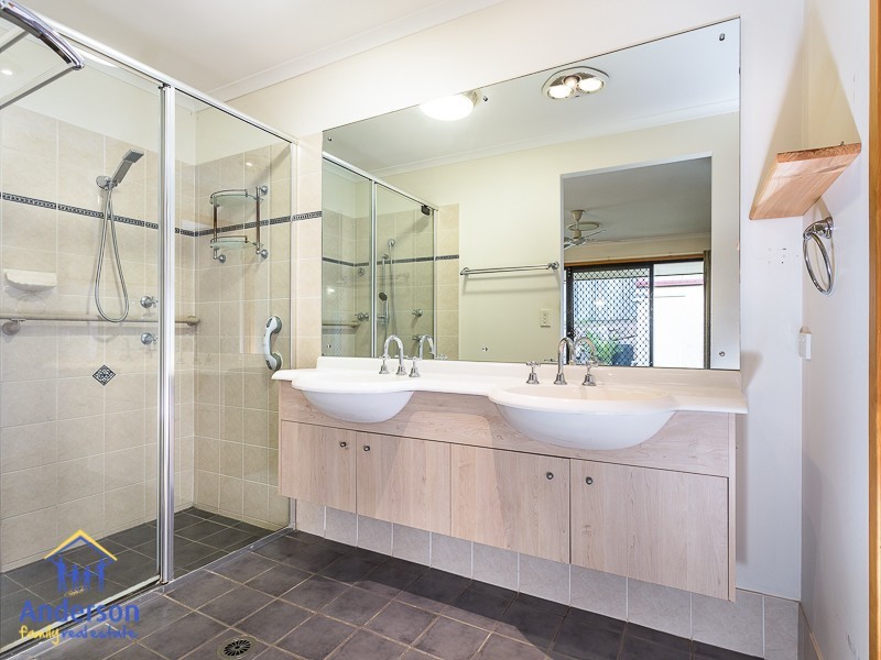 6 Cunningham Court, North Lakes QLD 4509