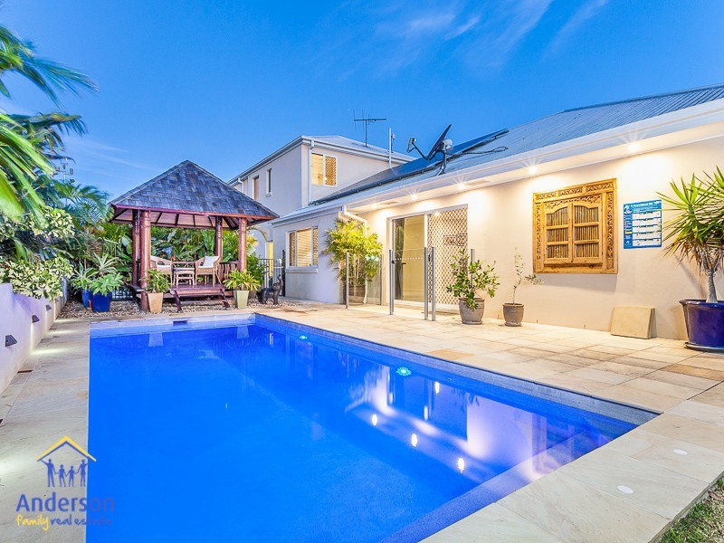2 Douglas Circuit, North Lakes QLD 4509