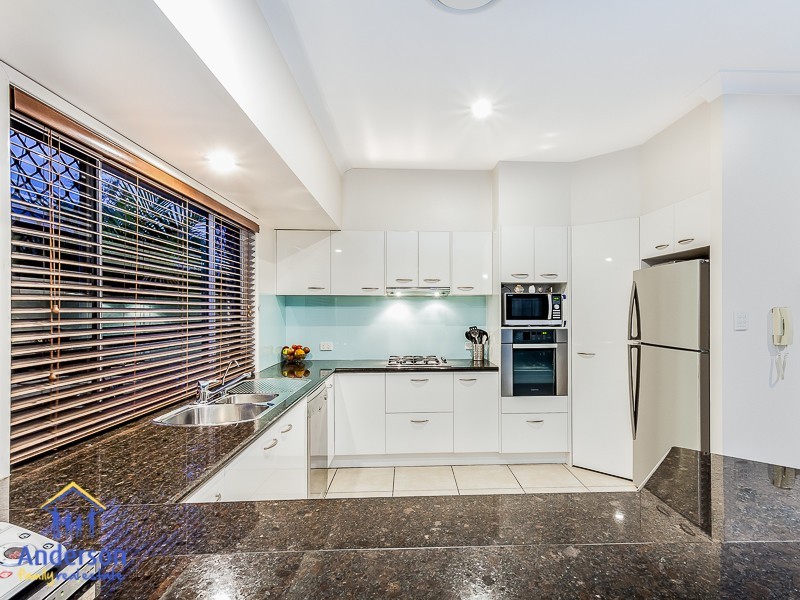 2 Douglas Circuit, North Lakes QLD 4509