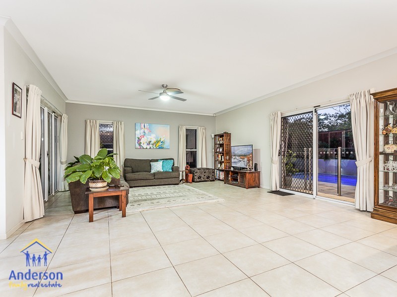 2 Douglas Circuit, North Lakes QLD 4509