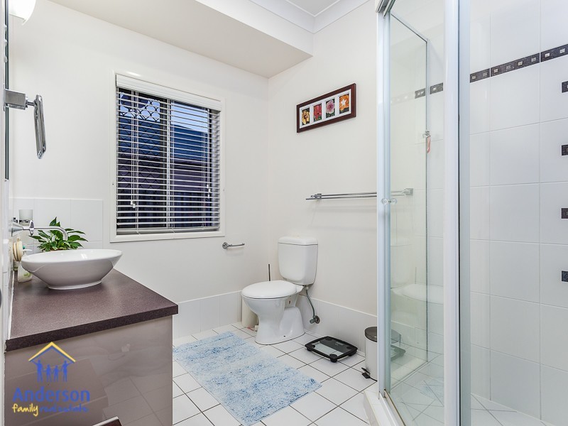 2 Douglas Circuit, North Lakes QLD 4509