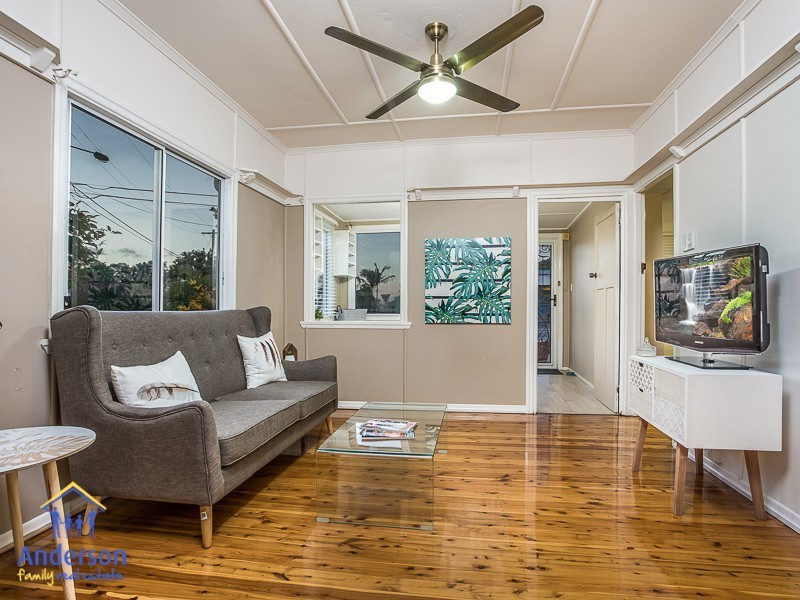 8 Lascelles Street, Brighton QLD 4017