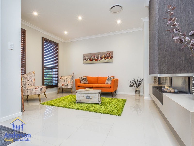 48 Williams Crescent, North Lakes QLD 4509