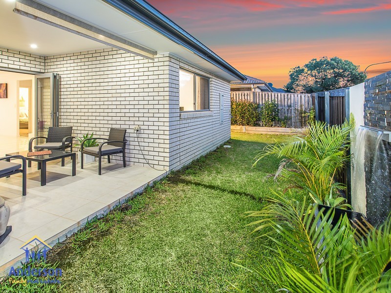 22 Denham Crescent, North Lakes QLD 4509