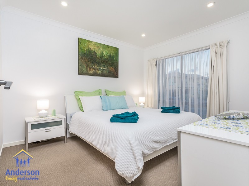 22 Denham Crescent, North Lakes QLD 4509