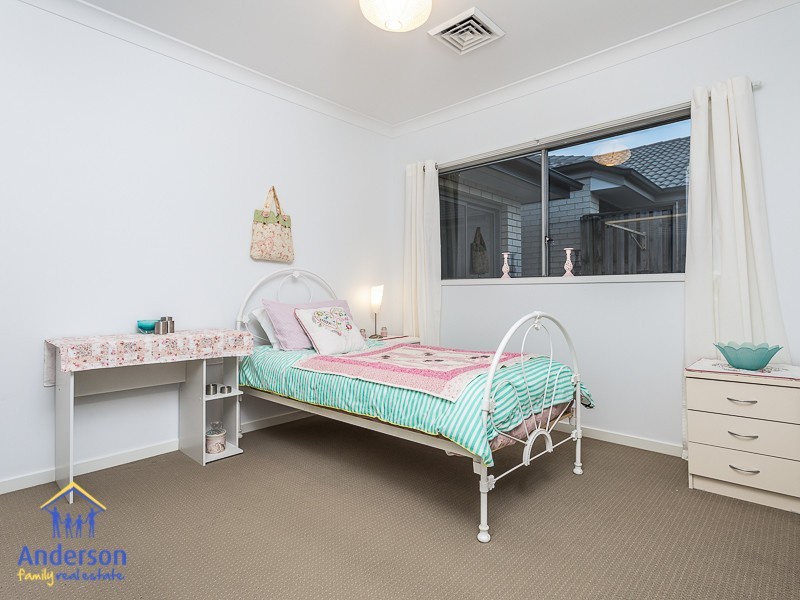 22 Denham Crescent, North Lakes QLD 4509