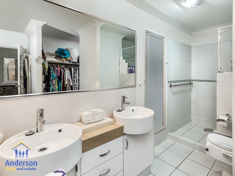 1 Wedgetail Circuit, Narangba QLD 4504