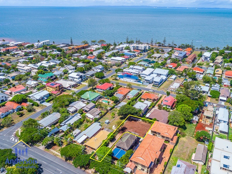 402 B. Scarborough Road, Scarborough QLD 4020