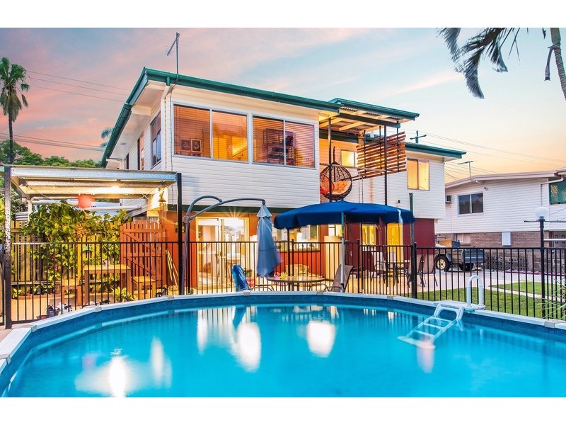 63 Craig Street, Brighton QLD 4017