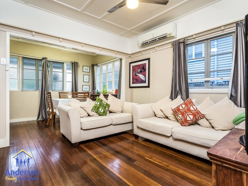 31 Sutton Avenue, Sandgate QLD 4017