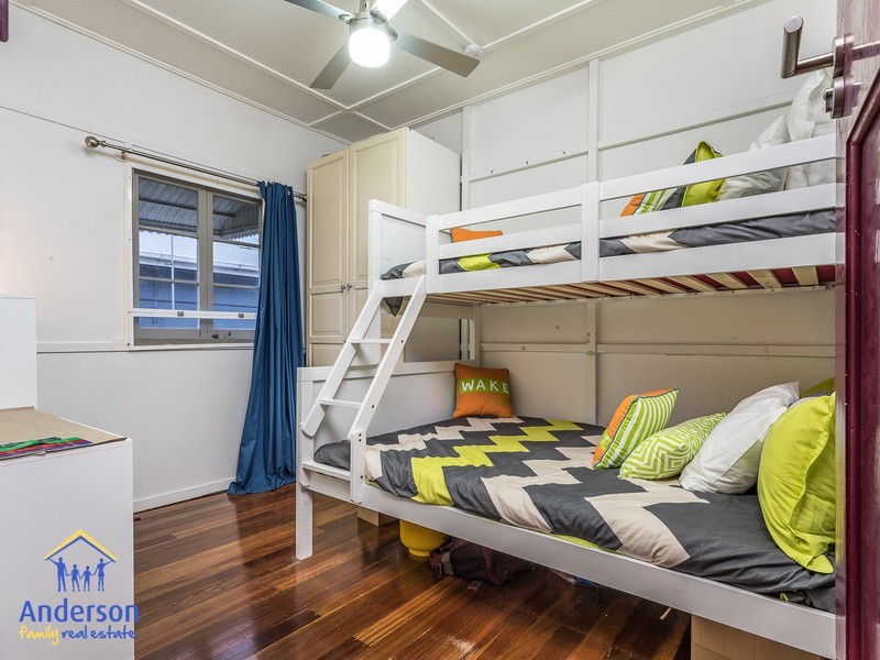 31 Sutton Avenue, Sandgate QLD 4017