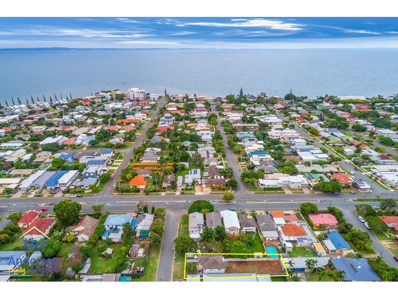 1 Frank Street, Scarborough QLD 4020